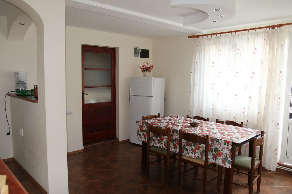 Casa Maria Busteni - Poiana Tapului ภายนอก รูปภาพ